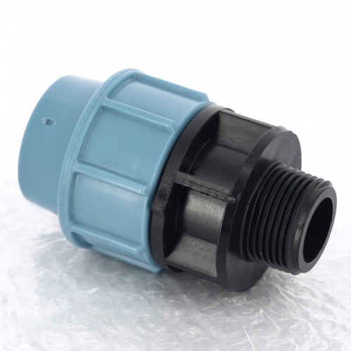 Муфта ПНД 20х1/2", НР 
